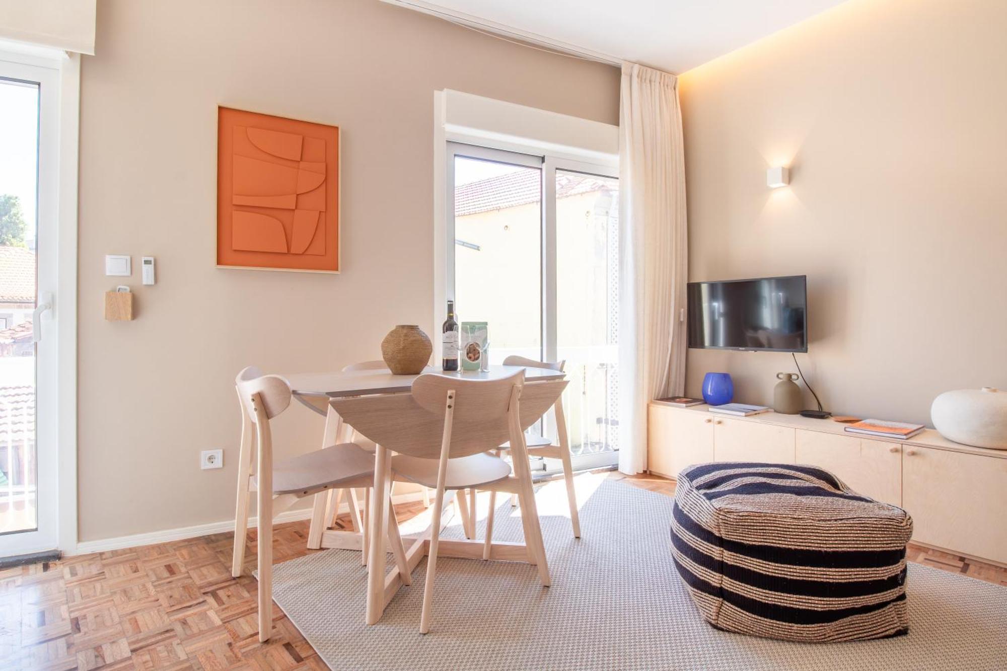 Cozy 1br Beachside By Lovelystay Porto